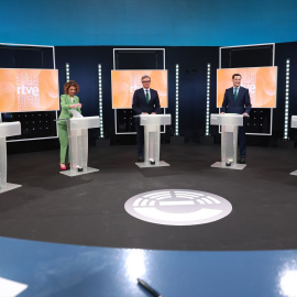 Los candidatos, en el debate.