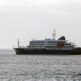 El crucero holandés MV Hondius, en el que se dio el posible brote de hantavirus.