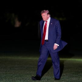 Donald Trump entrando a la Casa Blanca este sábado.