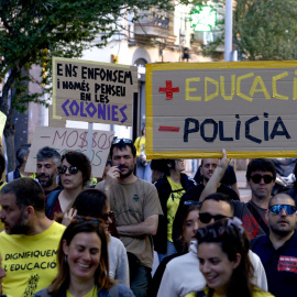 Detall de la manifestació de docents d'aquest dimarts a Barcelona.