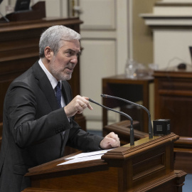 El presidente de Canarias, Fernando Clavijo, comparece este miércoles a petición propia ante el Parlamento autonómico.