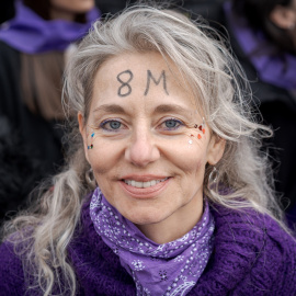 Una mujer durante la manifestación convocada por la Comisión 8M por el Día de la Mujer