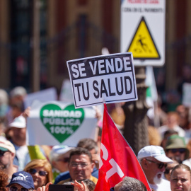 Imagen de archivo de una protesta las mareas blancas en abril pasado.