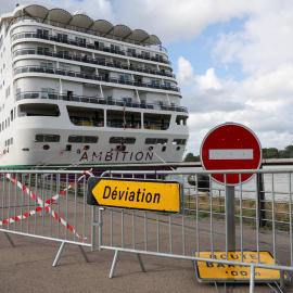 El crucero Ambition atracado en el puerto de Burdeos el pasado miércoles.