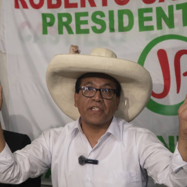 Foto de archivo de Roberto Sánchez, candidato a la presidencia de Perú por Juntos por el Perú.
