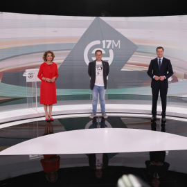 Manuel Gavira, María Jesús Montero, José Ignacio García, Juanma Moreno y Antonio Maíllo, en el debate de Canal Sur el lunes 11 de mayo.