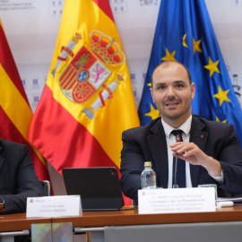 El ministre de Política Territorial i Memòria Democràtica, Ángel Víctor Torres, i el conseller de la Presidència, Albert Dalmau, en la Comissió Bilateral Estat-Generalitat d'aquest dimecres. 20/05/2026