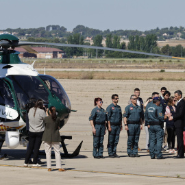 Pedro Sánchez, Sara Aagesen, Margarita Robles y Virginia Barcones antes de la presentación de la campaña de lucha contra incendios forestales 2026 en la base aérea de Torrejón de Ardoz (Madrid)