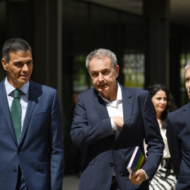 Pedro Sánchez, José Luis Rodríguez Zapatero y Fernando Grande-Marlaska llegan a un acto conmemorativo del 20º aniversario de la ley que legalizó en España el matrimonio entre personas del mismo sexo a 23 de junio de 2025