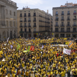 Unos 1.500 profesionales de guarderías de toda Catalunya se manifiestan este miércoles en Barcelona