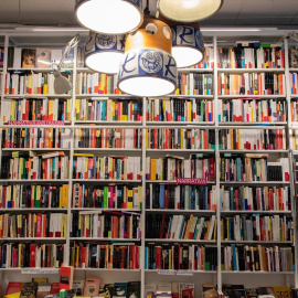 Interior de la librería Rafael Alberti, en Madrid.