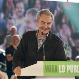 El expresidente del Gobierno José Luis Rodríguez Zapatero interviene en un acto de campaña del PSOE de Andalucía.