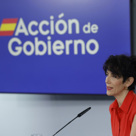 La ministra de Inclusión, Seguridad Social y Migraciones y portavoz del Gobierno, Elma Saiz, durante la rueda de prensa convocada tras la reunión semanal del Consejo de Ministros, en el complejo del Palacio de la Moncloa.