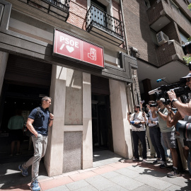 Imagen de archivo de un registro de la sede del PSOE.