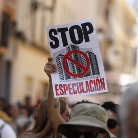 Manifestación convocada para protestar por el encarecimiento del precio de la vivienda.