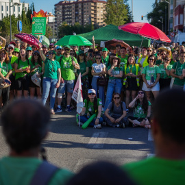 Concentración del profesorado valenciano tras tres semanas de huelga.