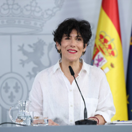 La ministra Portavoz, Elma Saiz, durante una rueda de prensa posterior al Consejo de Ministros, en el Palacio de la Moncloa, a 2 de junio de 2026, en Madrid