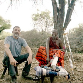 El doctor Pedro Cavadas en 'Operación África'.