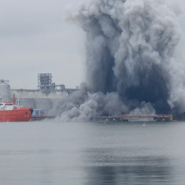 Un dron ucraniano explota en el puerto de Constanza.