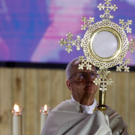 El papa León XIV durante la vigilia en la plaza de Lima, en Madrid, este sábado 6 de junio.