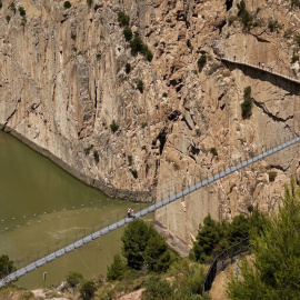Imagen del nuevo puente colgante del Caminito del Rey en Ardales (Málaga).