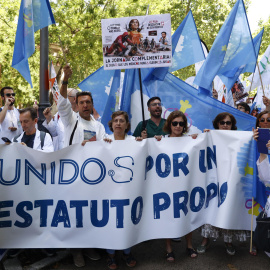 Imagen de la concentración de médicos este lunes frente al Ministerio de Sanidad.