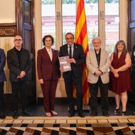 Els membres del plenari del CoNCA amb el president del Parlament, Josep Rull. 15/06/2026