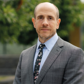 El periodista y académico Jeff Sharlet.