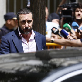 El comisionista Víctor de Aldama sale del Tribunal Supremo.