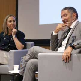 La consellera d'Igualtat i Feminisme, Eva Menor, i el conseller d'Empresa i Treball, Miquel Sàmper, en la presentació de l'Agenda Catalana de Conciliació i Corresponsabilitat. 19/06/2026
