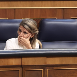 La vicepresidenta segunda y ministra de Trabajo y Economía Social, Yolanda Díaz, durante una sesión plenaria en el Congreso.