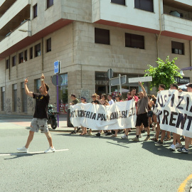 Concentración por el fallecimiento del joven tras la actuación policial del pasado lunes