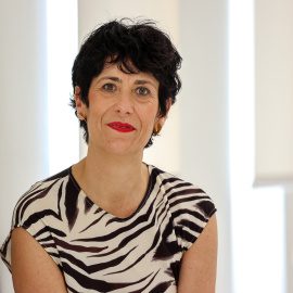 ELMA SAIZ dispara contra la derecha: "PP y VOX no se diferencian en nada"