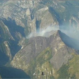 Humo del incendio junto a Ribota de Sajambre