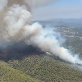Vista aérea del incendio forestal de Sentmenat, Barcelona.