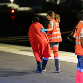 Personas rescatadas en alta mar por Salvamento Marítimo, a 10 de septiembre de 2024, en Lanzarote.