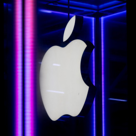 Logo de Apple en su tienda de Nueva York, en una imagen de archivo.