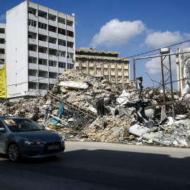 Las calles de la ciudad de Nabatieh, en el sur del Líbano, vuelven a llenarse lentamente de coches y peatones después de cuatro meses marcados por los bombardeos israelíes