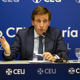EuropaPress_7653034_alcalde_madrid_jose_luis_martinez_almeida_participa_dialogo_curso_vivienda