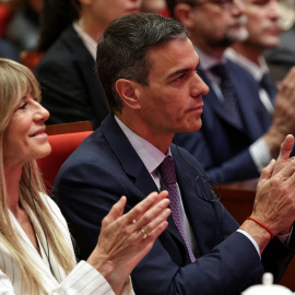Pedro Sanchez y Begoña Gómez en Pekín, el 13 de abril  de 2026.
