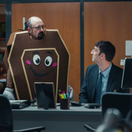 Carlos Areces es el protagonista de 'Muertos SL', cuya cuarta y última temporada se estrena en Netflix.