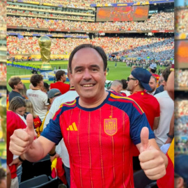 Montaje con una imagen de Juan Francisco Pérez Llorca en la final del Mundial.