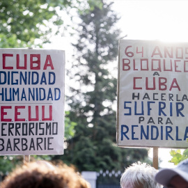 Movilización ciudadana contra el bloqueo económico sobre el pueblo cubano, en Madrid.