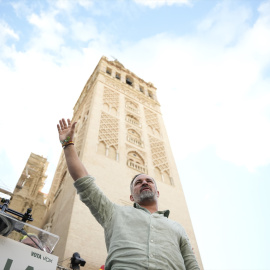 El presidente de Vox, Santiago Abascal, durante el mitin cierre de campaña que la formación verde ha celebrado en Sevilla. A 15 de mayo de 2026 en Sevilla (Andalucía, España)