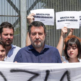 Matteo Salvini tras reunirse en prisión con Mario Roggero.