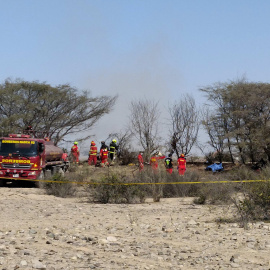 Bomberos de Nazca operando en la zona del accidente.