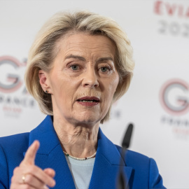 La presidenta de la Comisión Europea, Ursula von der Leyen, durante su intervención en una rueda de prensa previa a la Cumbre del G7 en Evian el pasado 15 de julio.