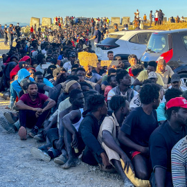 Migrantes en Ceuta este lunes.
