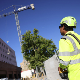 Trabajadores en una obra este martes en Toledo.