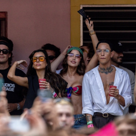 imagen de la casita de Bad Bunny durante el último concierto del artista puertorriqueño en Madrid.